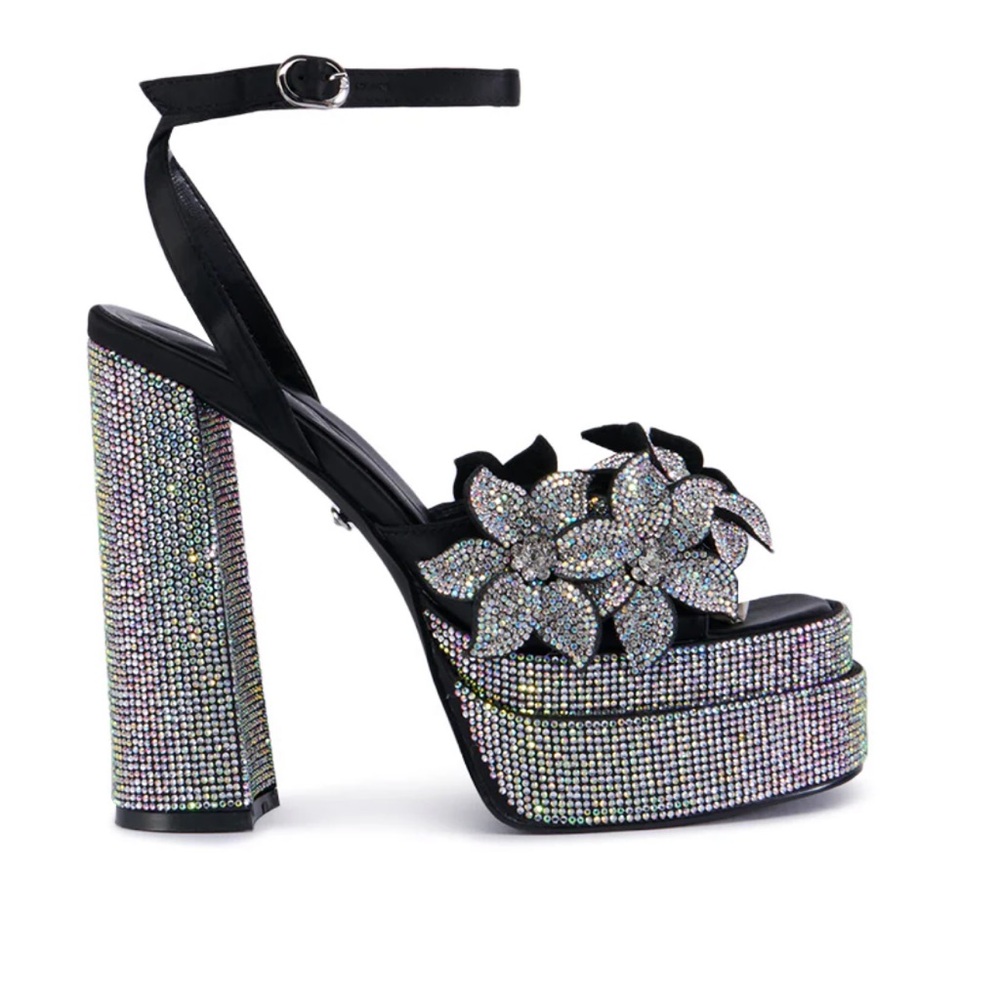 Azalea Wang Teille Embellished Flower Crystal Platform Heels NWOB